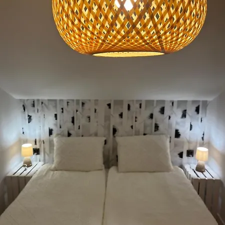 Pod Brzozami 2 * أوسترون